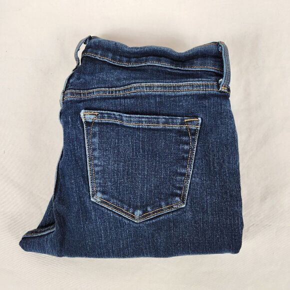 Old Navy Women's Size 4 Short Jeans Straight Leg Curvy Profile Mid Rise Blue - Picture 1 of 8